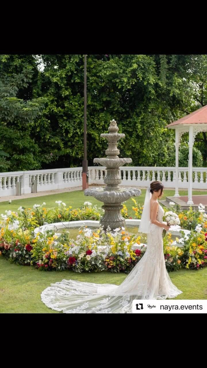 A real Lee Flora bride